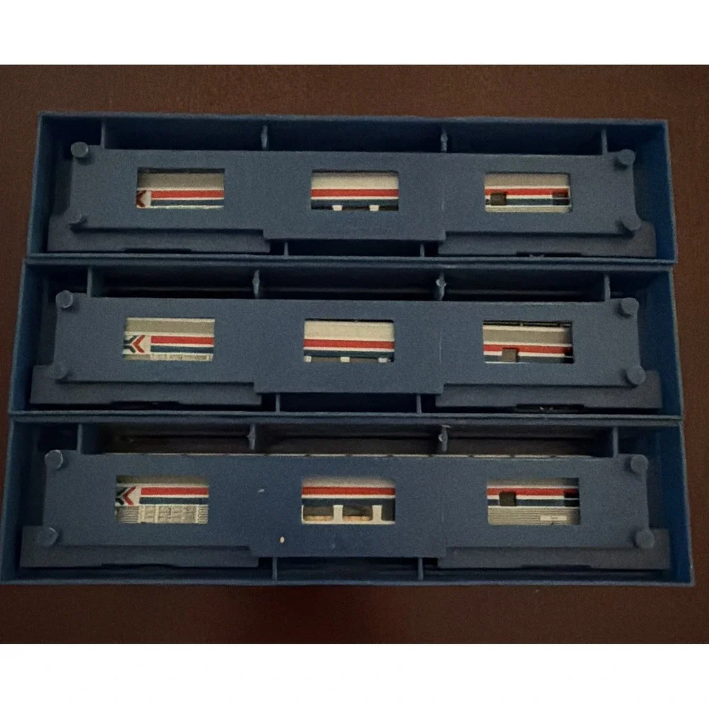 Bachmann N Scale Amtrak 3 Full Dome Passenger Cars # 53-1043-05 1 Diesel Engine
